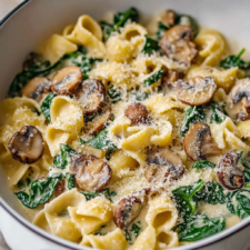 Creamy Parmesan Spinach Mushroom Pasta