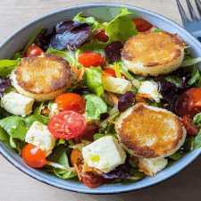 Salade De Chèvre Chaud Pané