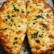 Melty and Irresistible Cheesy Garlic Bread